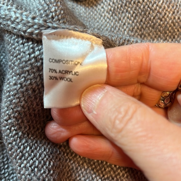 O’de Mai Wool Blend Cardigan with Faux Leather Details on Left Shoulder Large. - Picture 7 of 9